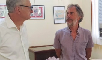 GUSTAVO BARRERA RECIBI A RODOLFO GESELL, NIETO DEL FUNDADOR, EN EL MUSEO HISTRICO MUNICIPAL